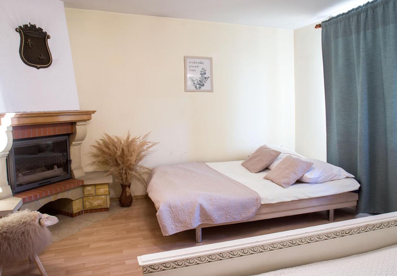 Miedzy Owcami Apartamento Sromowce Wyzne Exterior foto